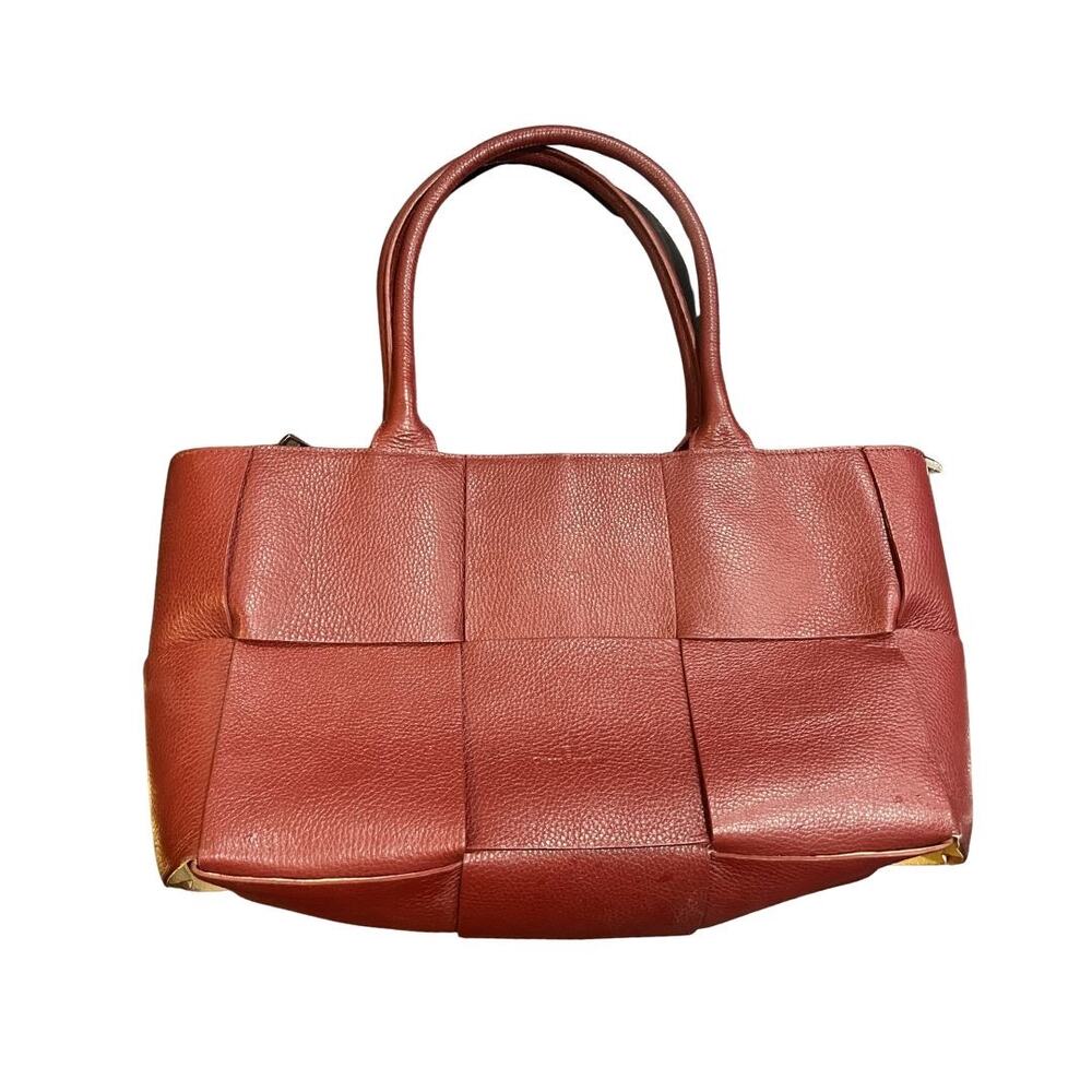 Chiara Ferretti Florence Woven Genuine Italian Leather Shoulder Handbag Elegant